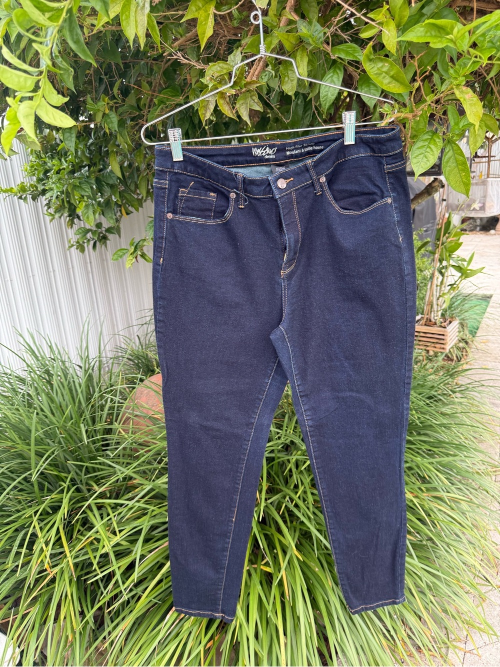 Mossimo Supply Co. Women's Dark Blue Cropped Jeans